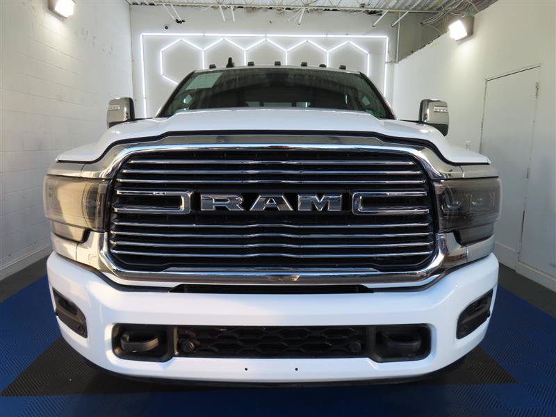 Used 2024 RAM 3500 Laramie AWD/4WD image 2