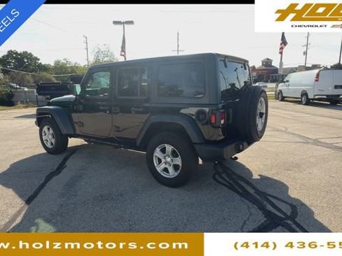 Used 2022 Jeep Wrangler Unlimited Sport image 8