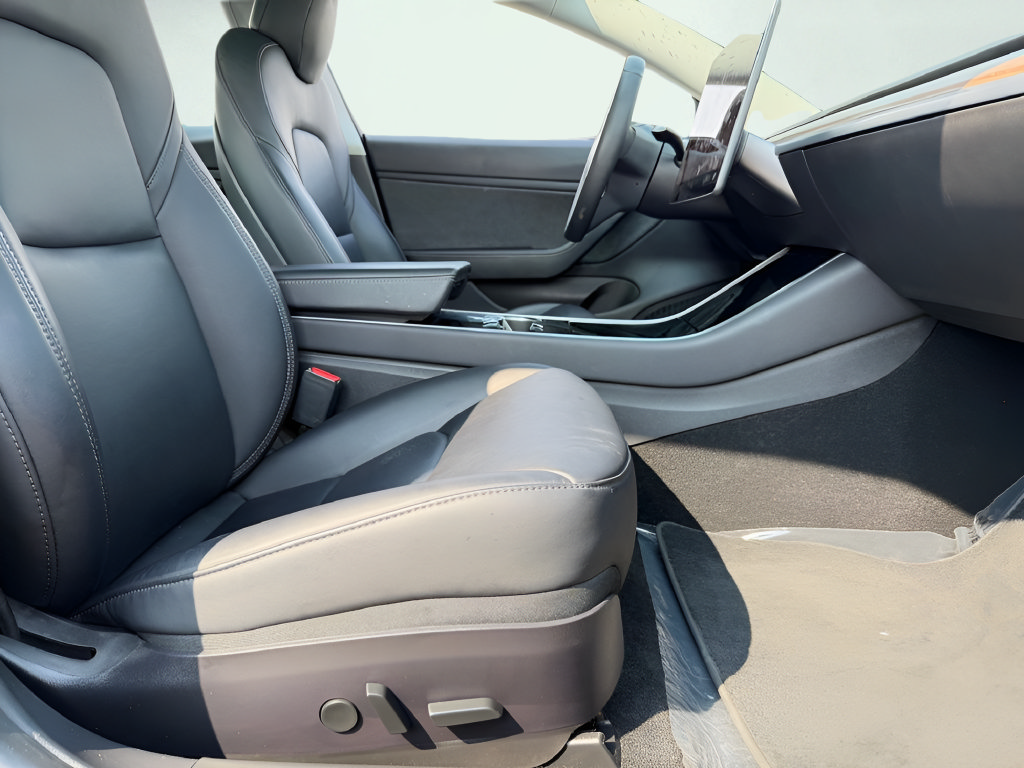 Used 2019 Tesla Model 3 Long Range AWD/4WD image 17