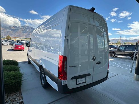 New 2026 Mercedes-Benz Sprinter 2500 image 7