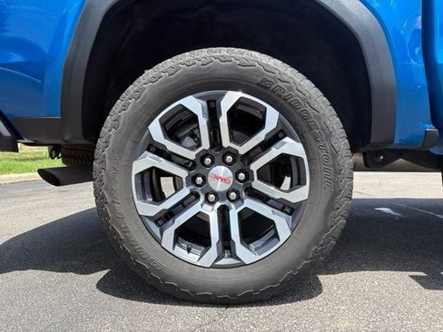 Used 2023 GMC Canyon AT4 w/ AT4 Premium Package AWD/4WD image 15