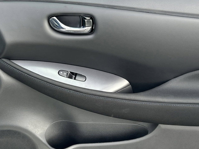 Certified 2025 Nissan Leaf S FWD image 18