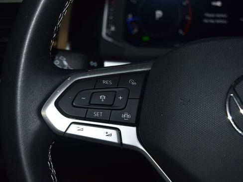 Used 2023 Volkswagen Atlas SE image 9