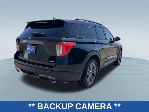 Certified 2023 Ford Explorer XLT w/ Equipment Group 202A AWD/4WD image 3
