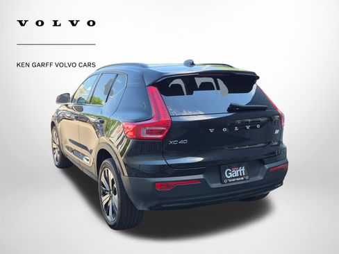 Used 2023 Volvo XC40 Recharge Plus AWD/4WD image 5