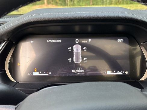 New 2025 Jeep Grand Cherokee Limited w/ Luxury Tech Group II image 24