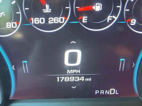 Used 2018 GMC Yukon XL Denali w/ Denali Ultimate Package AWD/4WD image 19