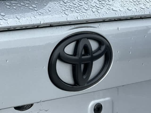 Used 2025 Toyota RAV4 XLE w/ Convenience Package AWD/4WD image 18