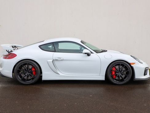 Used 2016 Porsche Cayman GT4 image 3