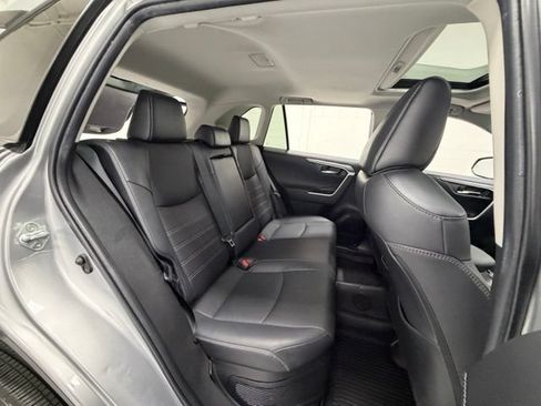 Used 2022 Toyota RAV4 Limited AWD/4WD image 25