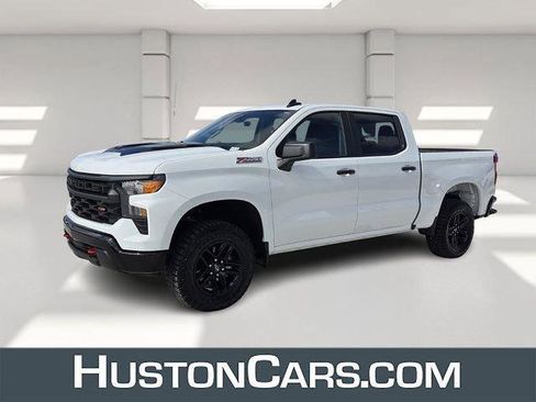 Used 2025 Chevrolet Silverado 1500 Custom Trail Boss image 1