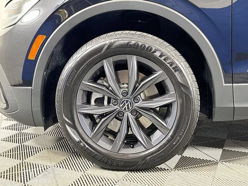 Used 2022 Volkswagen Tiguan SE AWD/4WD image 29