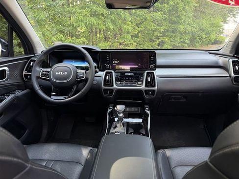 Certified 2023 Kia Sorento SX FWD image 43