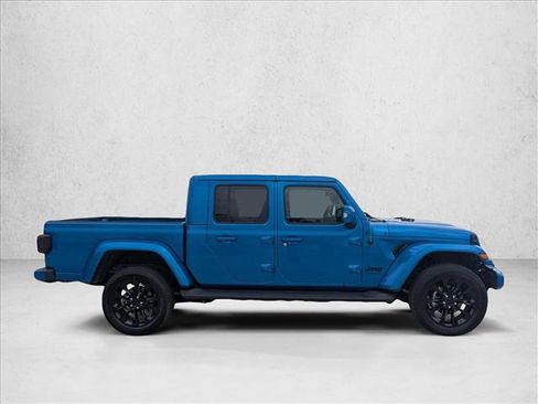 Certified 2023 Jeep Gladiator Overland image 4