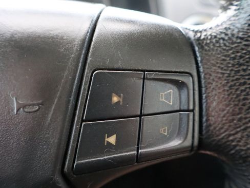 Used 2007 Volvo V50 2.4i image 31