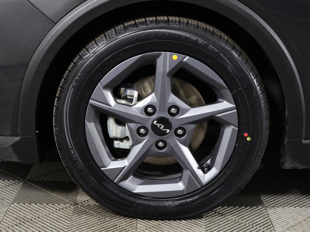 Certified 2025 Kia K4 FWD image 20