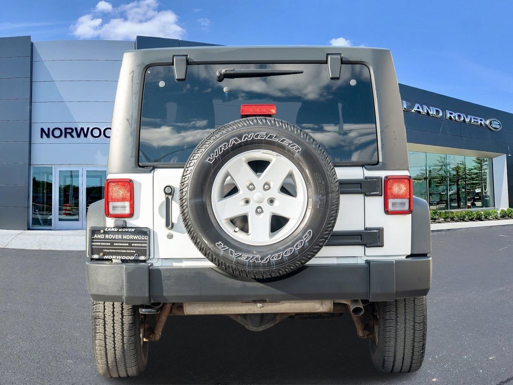 Used 2017 Jeep Wrangler Unlimited Sport w/ Quick Order Package 24S AWD/4WD image 5