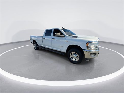Used 2022 RAM 2500 Tradesman w/ Chrome Appearance Group image 2