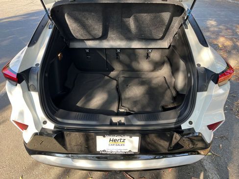 Used 2025 Buick Envista Sport Touring image 29