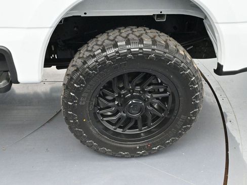 Used 2024 Ford F250 Lariat AWD/4WD image 28