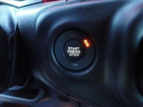 Used 2019 Jeep Wrangler Unlimited Rubicon AWD/4WD image 16