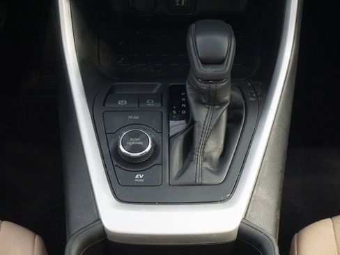 Used 2024 Toyota RAV4 XLE w/ Weather Package AWD/4WD image 26