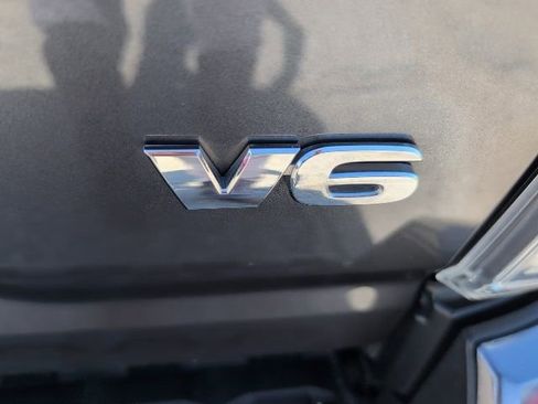 Used 2022 Toyota Tacoma TRD Sport w/ Technology Package image 20