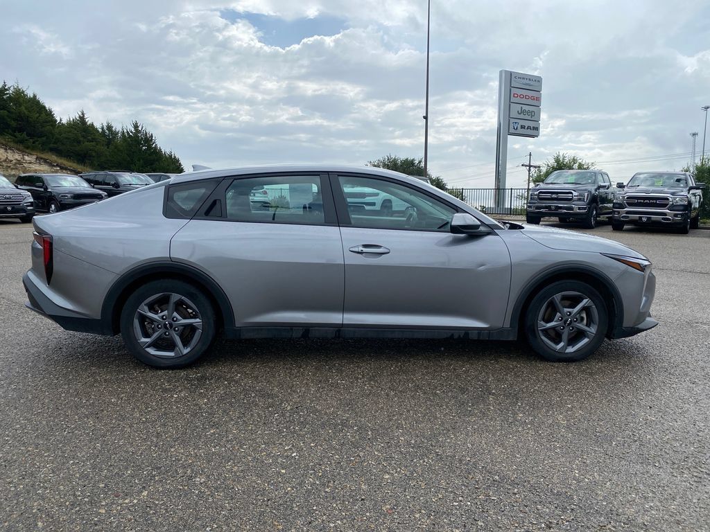 Used 2025 Kia K4 FWD image 7