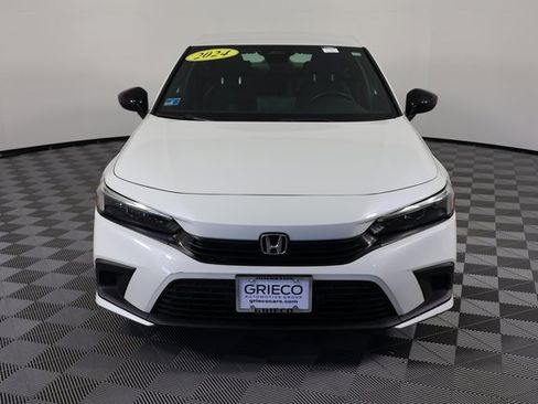 Used 2024 Honda Civic Sport image 3