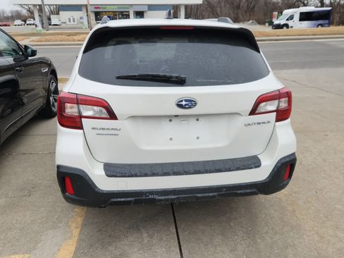 Used 2018 Subaru Outback 2.5i Touring w/ Popular Package #3 image 7