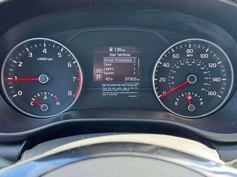 Used 2020 Kia Sportage LX image 24