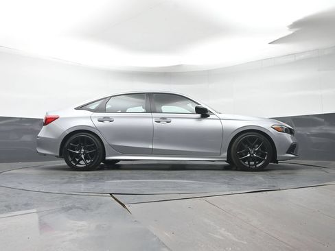Used 2023 Honda Civic Sport image 27