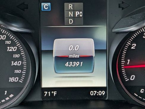 Used 2018 Mercedes-Benz C 300 Sedan image 21