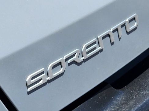 Certified 2023 Kia Sorento S w/ Panoramic Sunroof Package AWD/4WD image 34