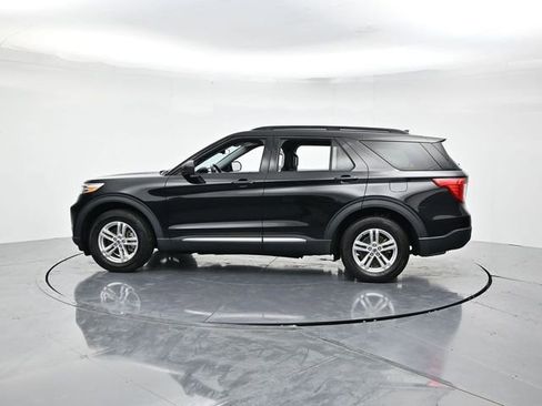 Used 2022 Ford Explorer XLT w/ Class IV Trailer Tow Package image 7