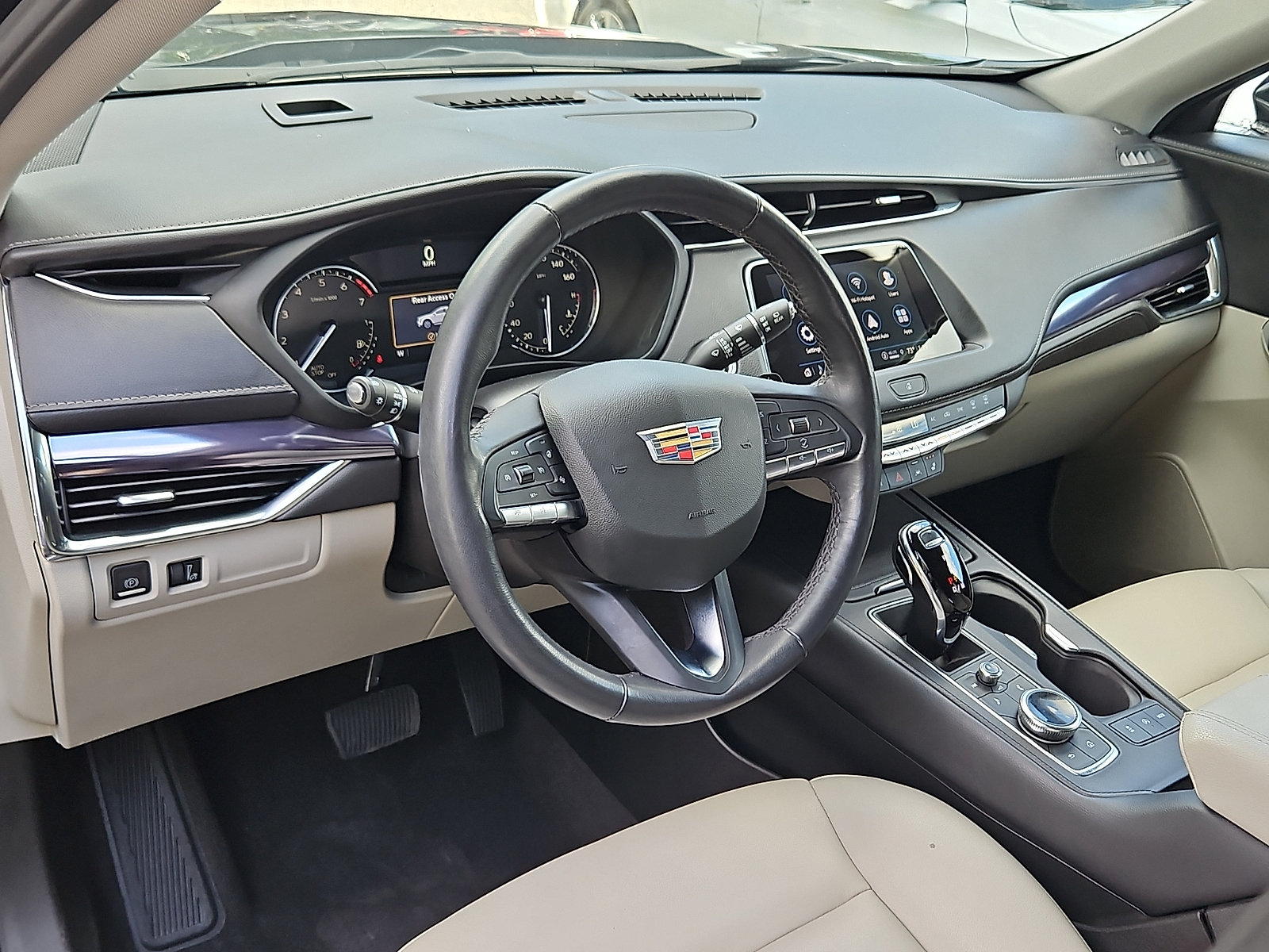 Used 2022 Cadillac XT4 Luxury w/ Cold Weather Package AWD/4WD image 27