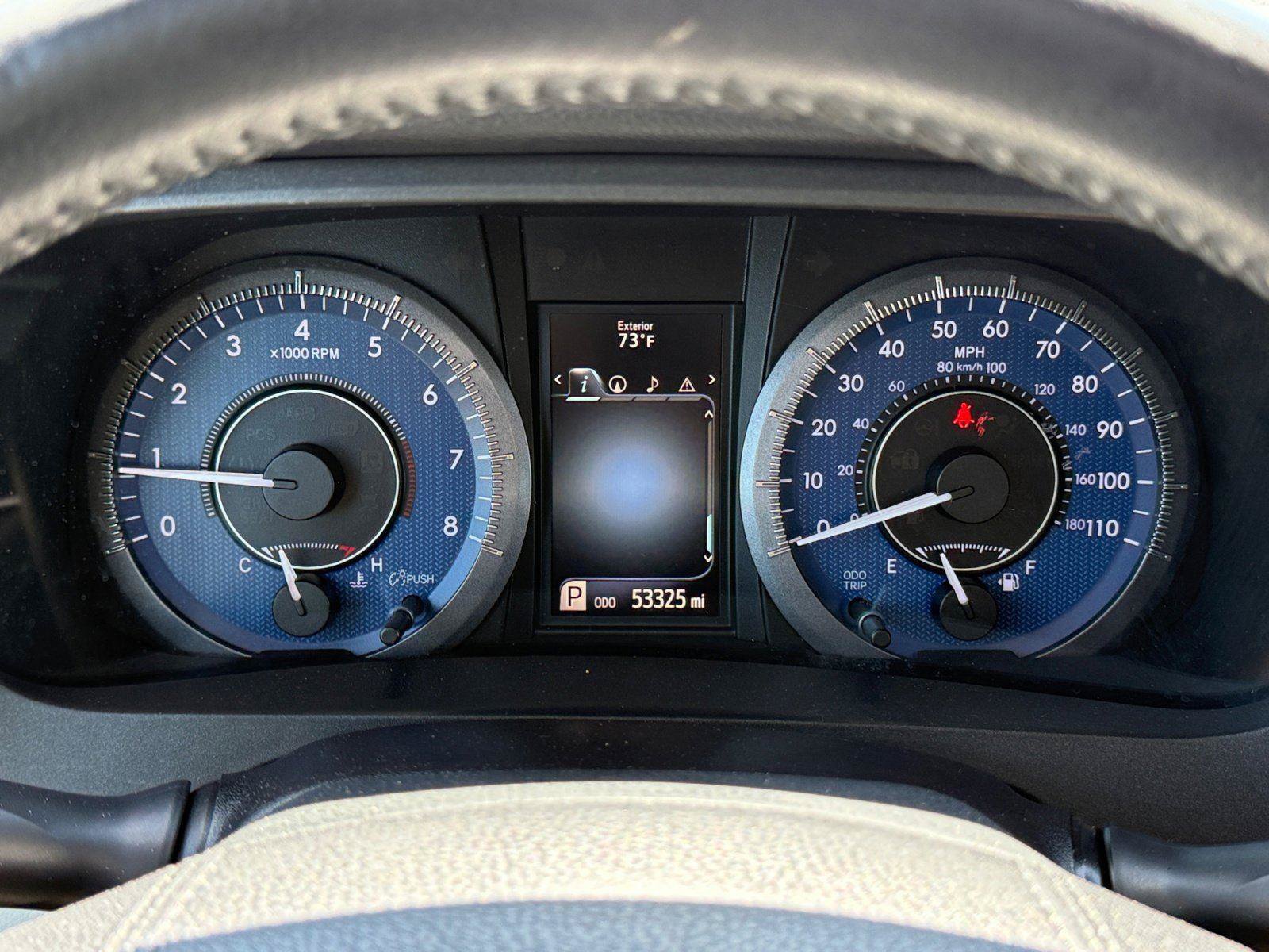 Used 2015 Toyota Sienna XLE w/ XLE Navigation Package FWD image 23
