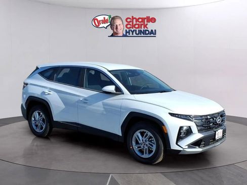 New 2026 Hyundai Tucson SE image 7