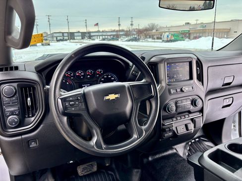 Used 2024 Chevrolet Silverado 2500 W/T w/ WT Convenience Package image 3