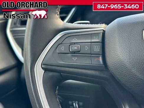 Used 2023 Jeep Grand Cherokee Altitude AWD/4WD image 20