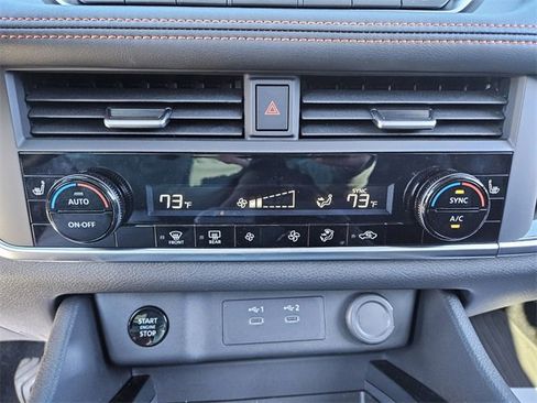 Used 2025 Nissan Rogue Rock Creek image 23