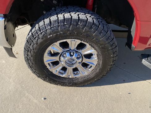 Used 2017 Ford F350 Lariat w/ Chrome Package image 2