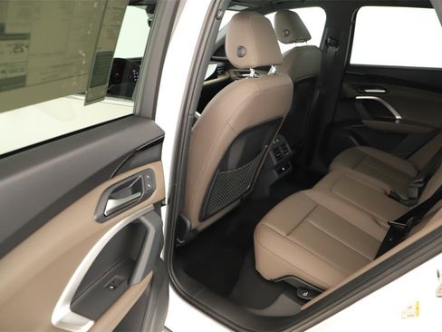 New 2025 Audi Q5 Premium image 27