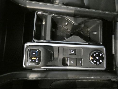 Used 2022 Nissan Pathfinder SL image 15