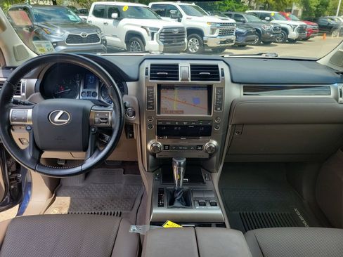 Used 2018 Lexus GX 460 w/ Navigation Package AWD/4WD image 17