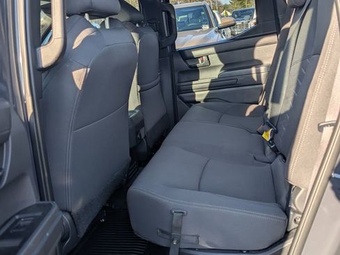 Certified 2024 Toyota Tacoma SR5 AWD/4WD image 15