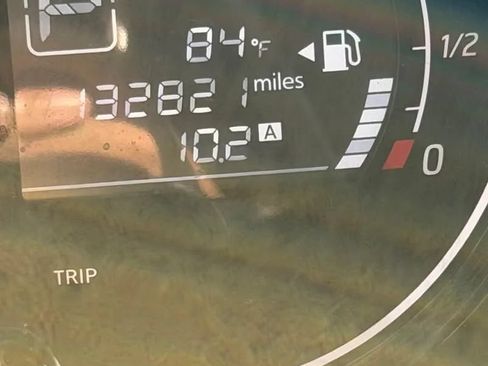 Used 2015 Nissan Versa Note SV FWD image 9