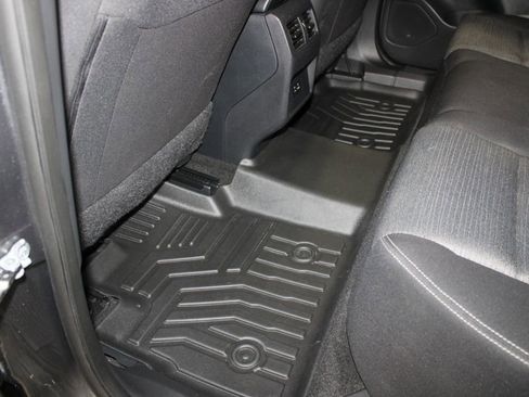 Used 2023 Nissan Rogue SV image 20