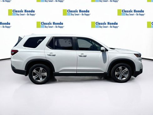 Certified 2025 Honda Pilot EX-L image 9