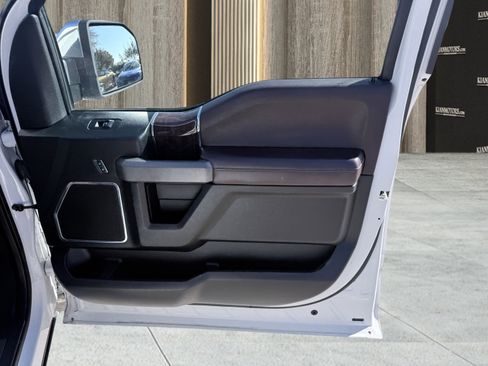 Used 2016 Ford F150 Platinum w/ Equipment Group 701A Luxury image 60